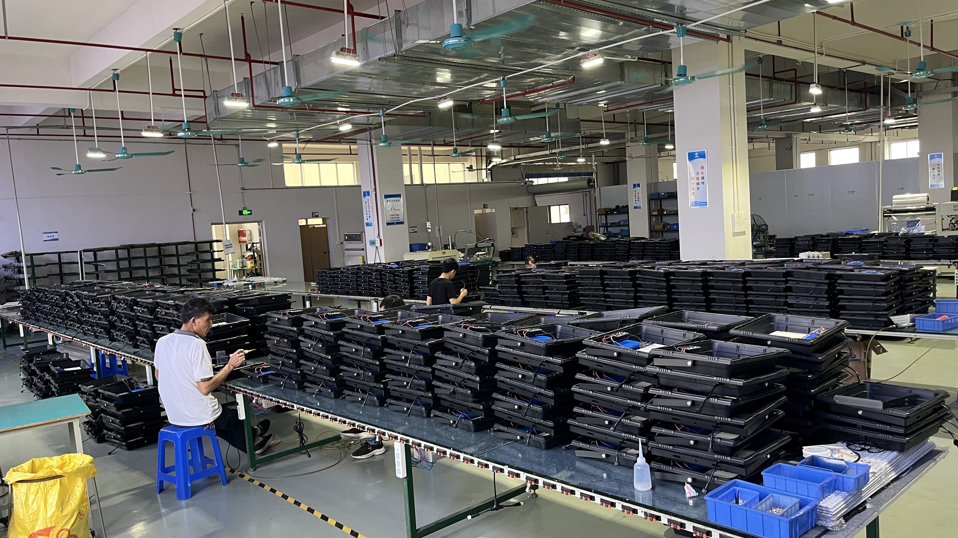 太陽能投光燈-夢之藍(lán)(圖9) 太陽能投光燈-夢之藍(lán)(圖9)