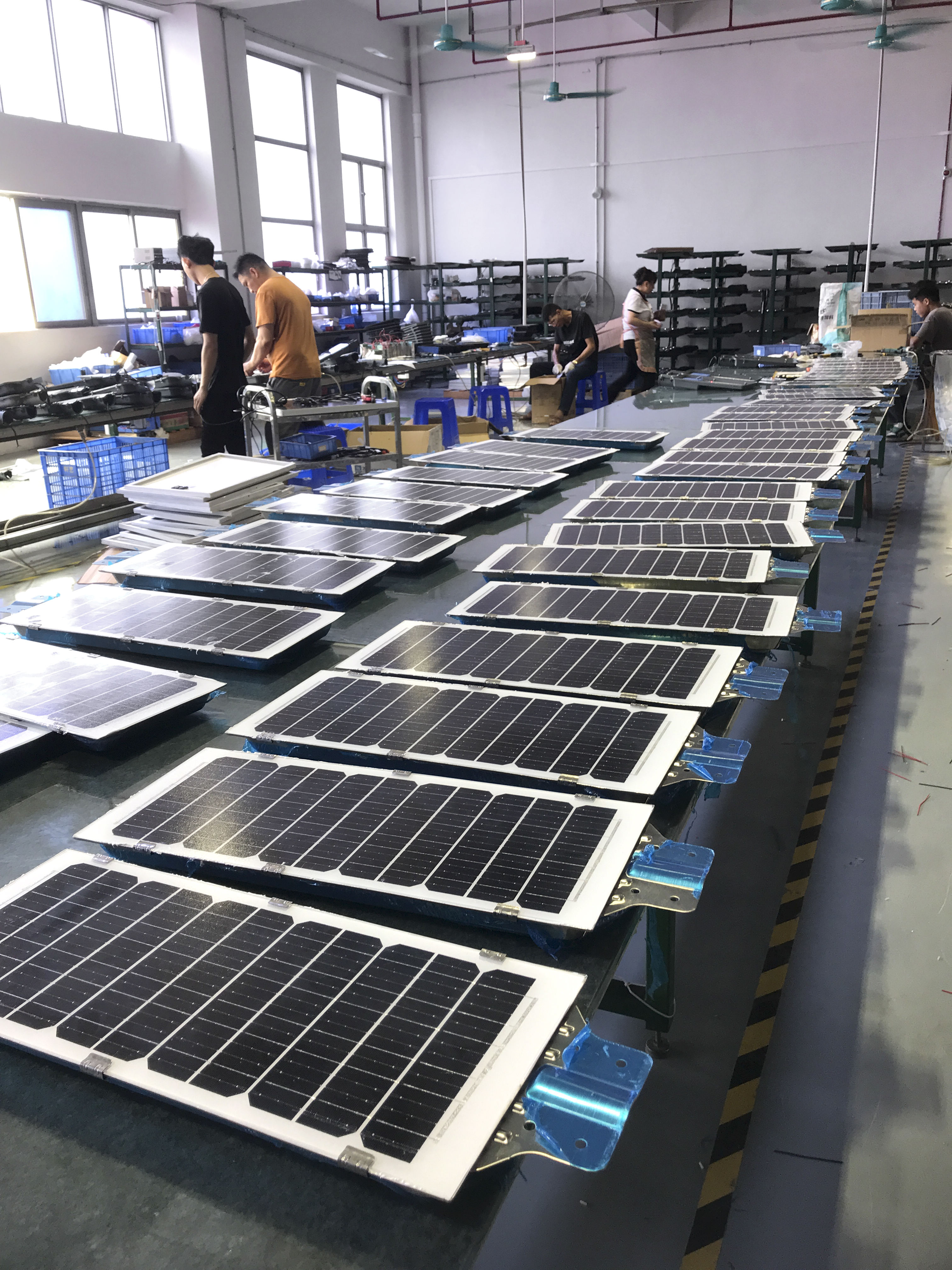 太陽(yáng)能一體化路燈-傳奇(圖10) 太陽(yáng)能一體化路燈-傳奇(圖10)