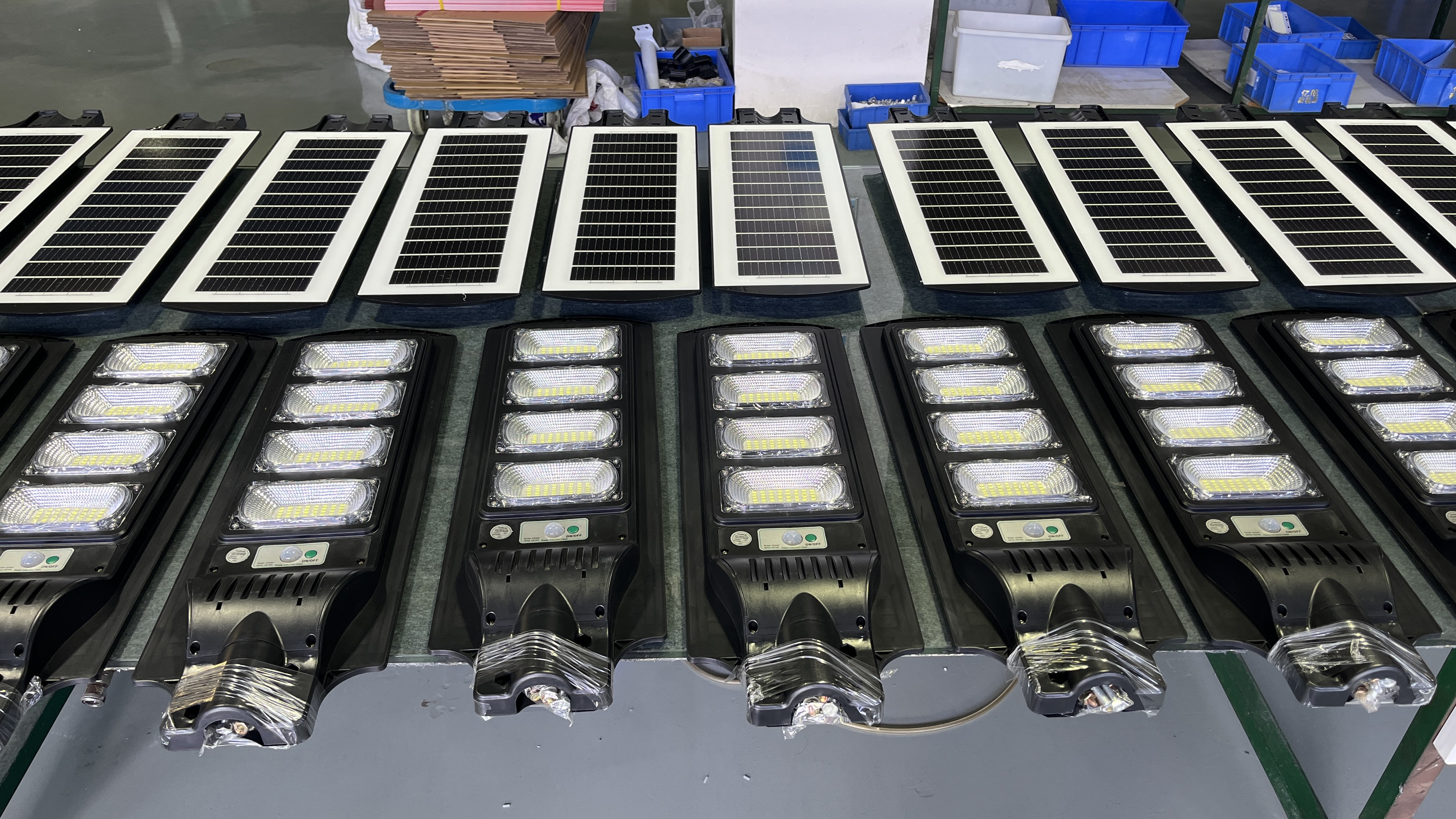 太陽能一體化路燈-王者(圖8) 太陽能一體化路燈-王者(圖8)